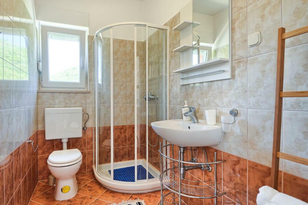 Duboko Plavo Apartment Krnica Bagian luar foto